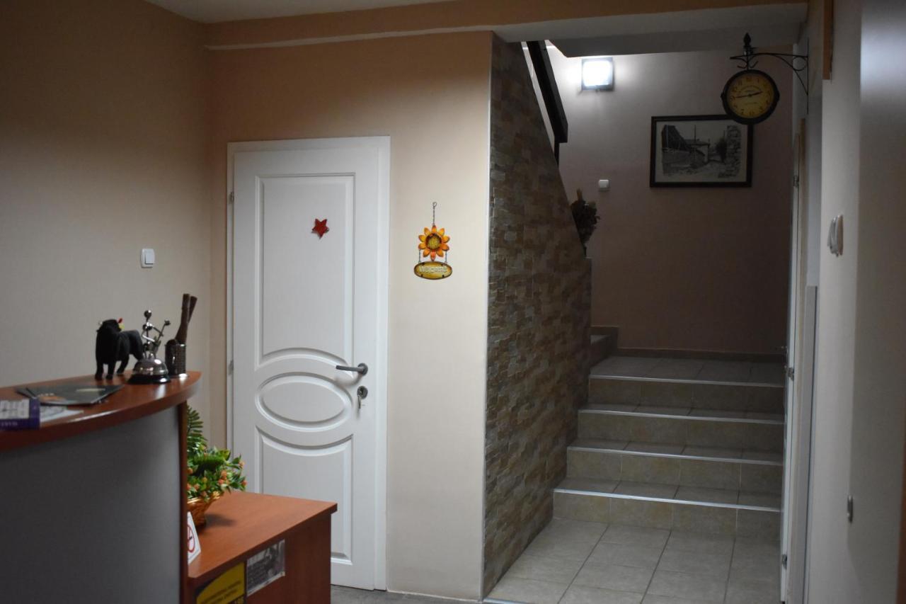 Guest House Kozle Σκόπια Εξωτερικό φωτογραφία