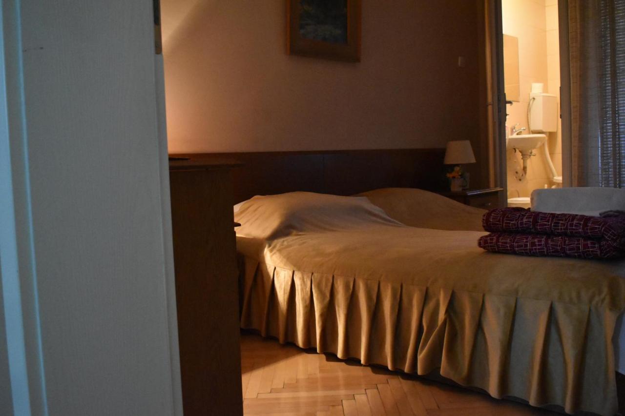 Guest House Kozle Σκόπια Εξωτερικό φωτογραφία